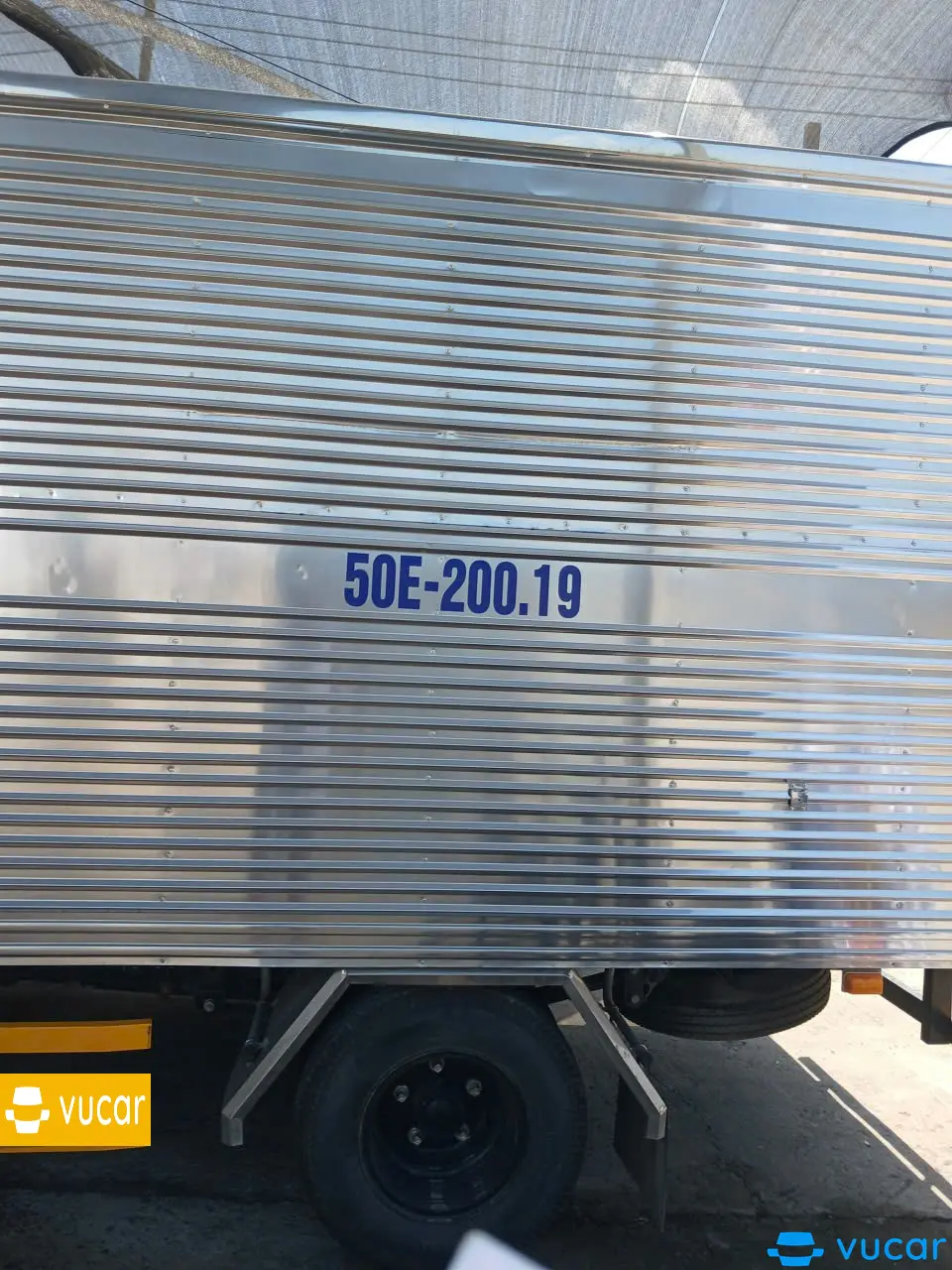 Ảnh xe Isuzu QKR 210 Thùng kín Euro 5 2025 