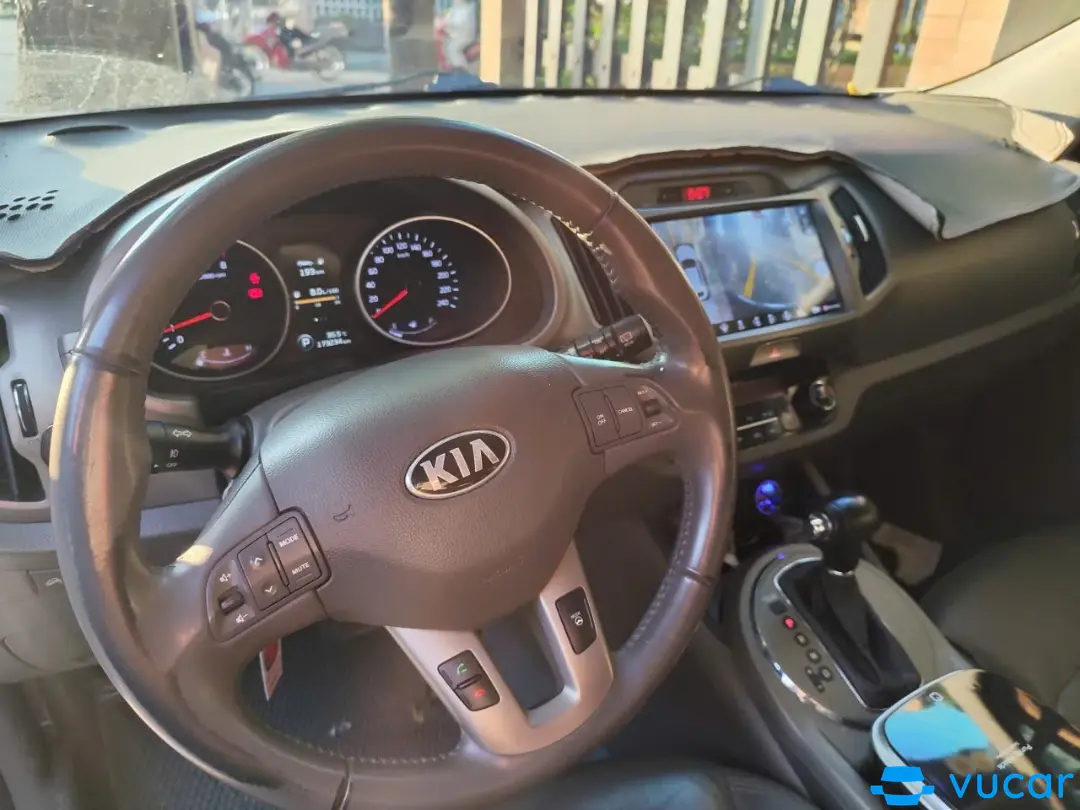 KIA SPORTAGE 2.0 AT 2014  - Nội thất 3