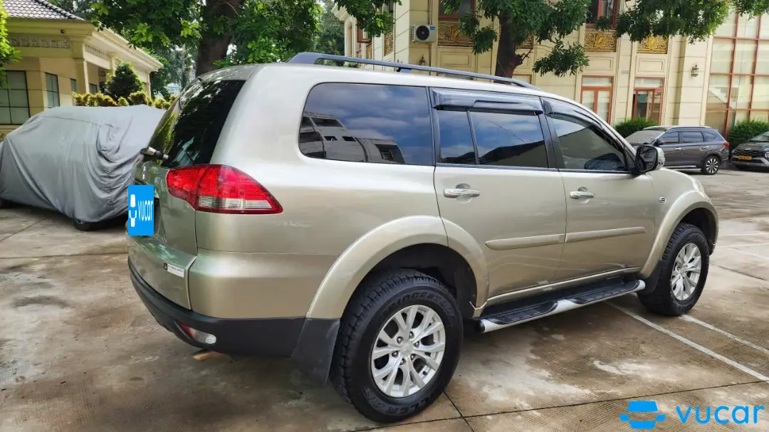 Mitsubishi Pajero sport 3.0G 4x4 AT 2016