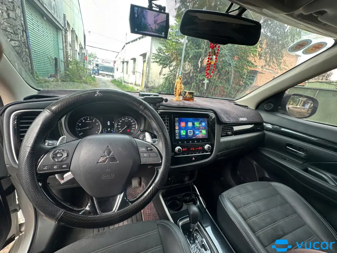Mitsubishi Outlander 2022 - Nội thất 1