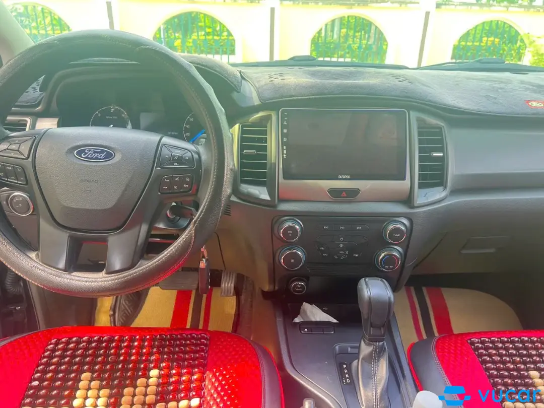 Ford Ranger XLS 2.2L 4x2 AT 2022 - Nội thất 1