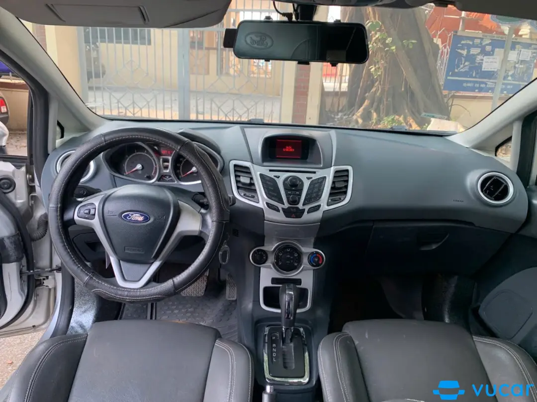 Ford Fiesta 2012 - Nội thất 3