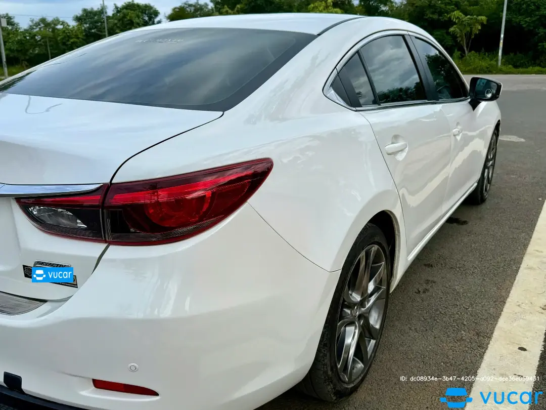 Mazda 6 2.0L Premium 2017 - Ngoại thất 13