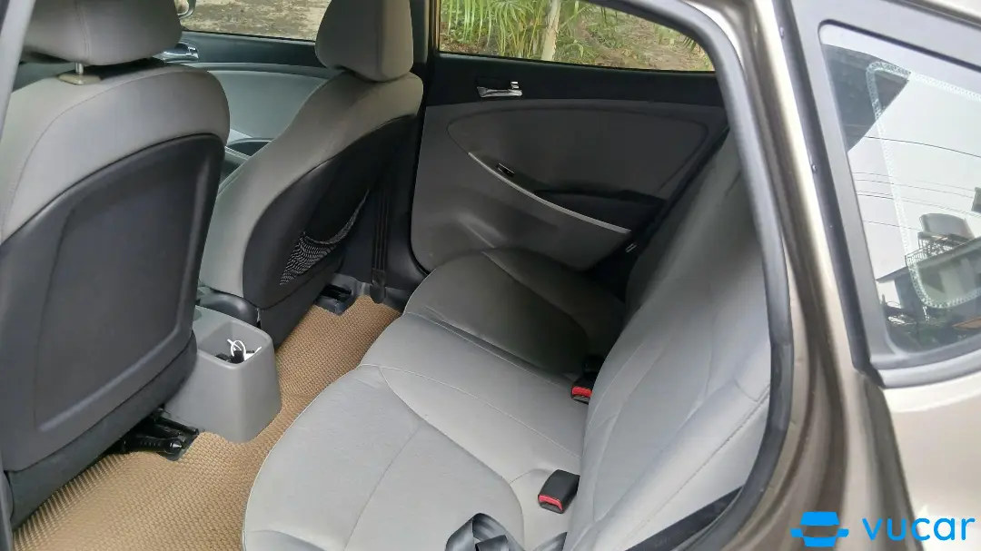 Hyundai Accent 1.4 AT 2014 - Nội thất 1