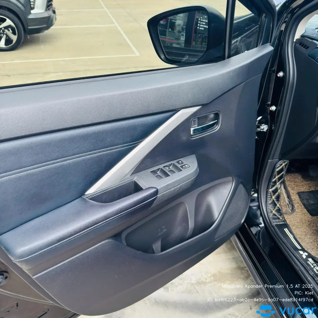 Mitsubishi Xpander Premium 1.5 AT 2025 - Nội thất 9