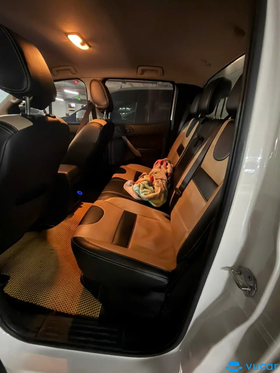 Ford Ranger N/A - Nội thất 2