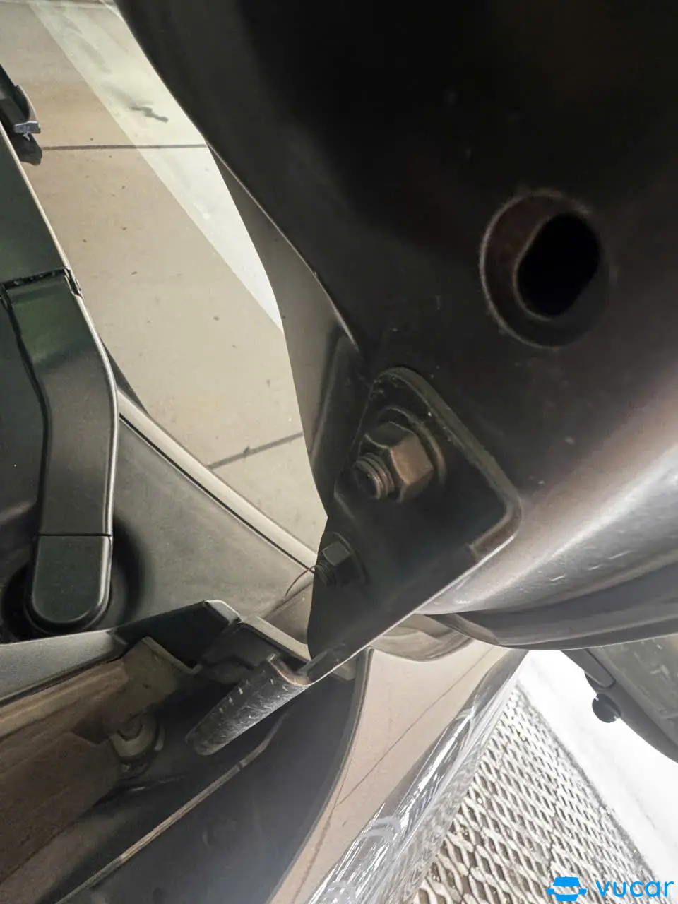 Mitsubishi Outlander 2.0 CVT 2018 - Gầm & khung xe 1