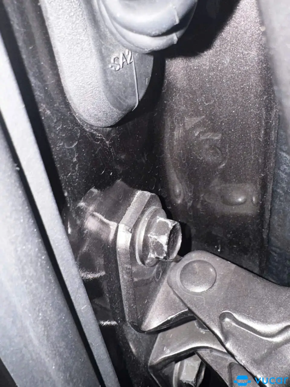 Mitsubishi Outlander 2.0 CVT 2018 - Gầm & khung xe 2