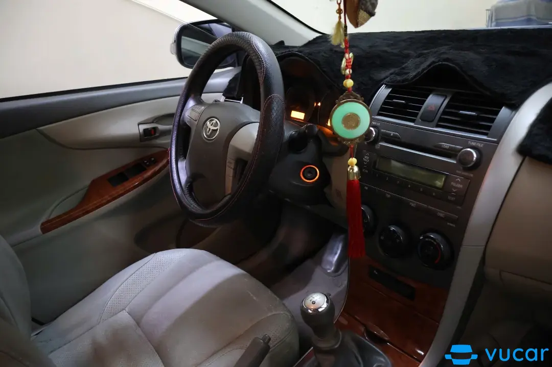 Toyota Corolla altis 1.8 2010 - Nội thất 3