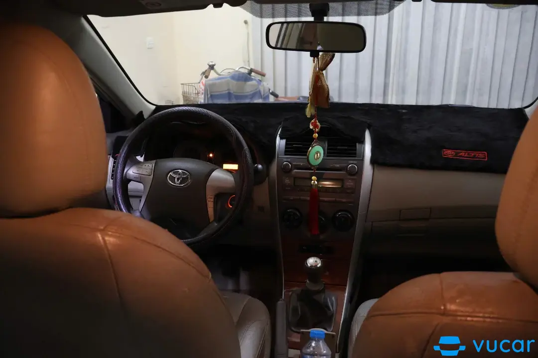Toyota Corolla altis 1.8 2010 - Nội thất 5