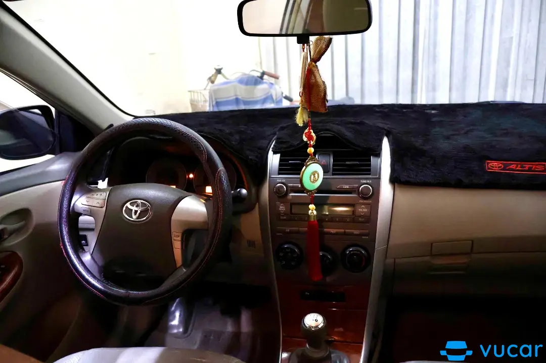 Toyota Corolla altis 1.8 2010 - Nội thất 9