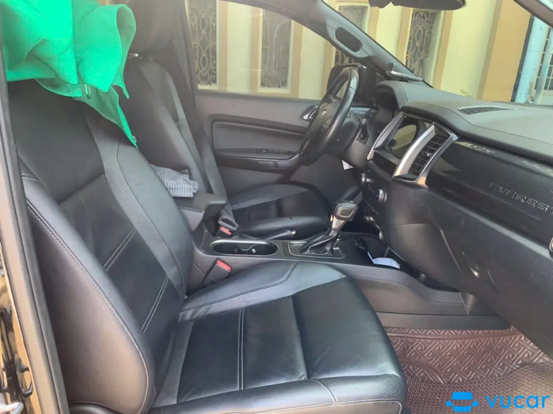 Ford Everest Titanium 2.0L AT 4WD 2021 - Nội thất 2