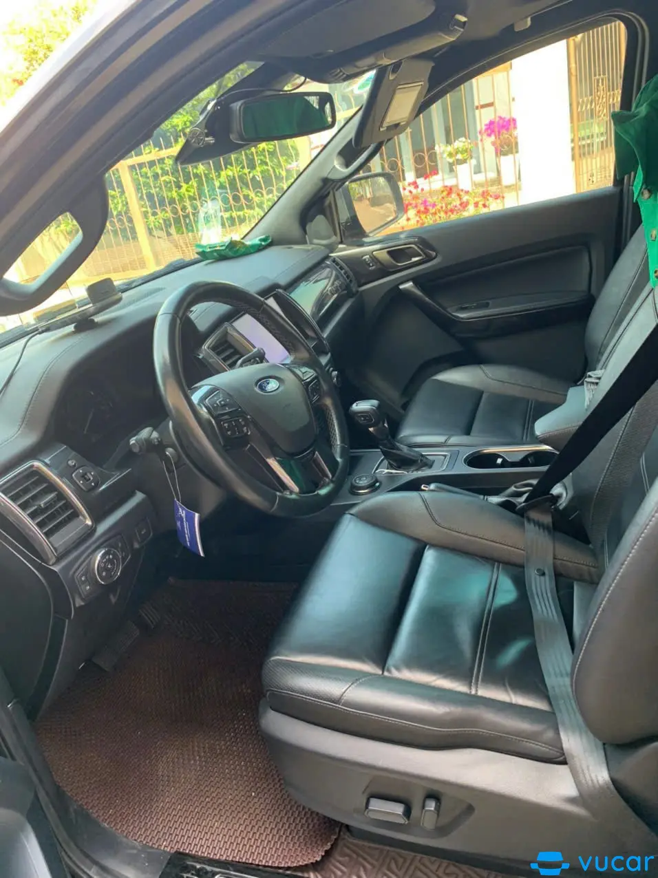 Ford Everest Titanium 2.0L AT 4WD 2021 - Nội thất 3