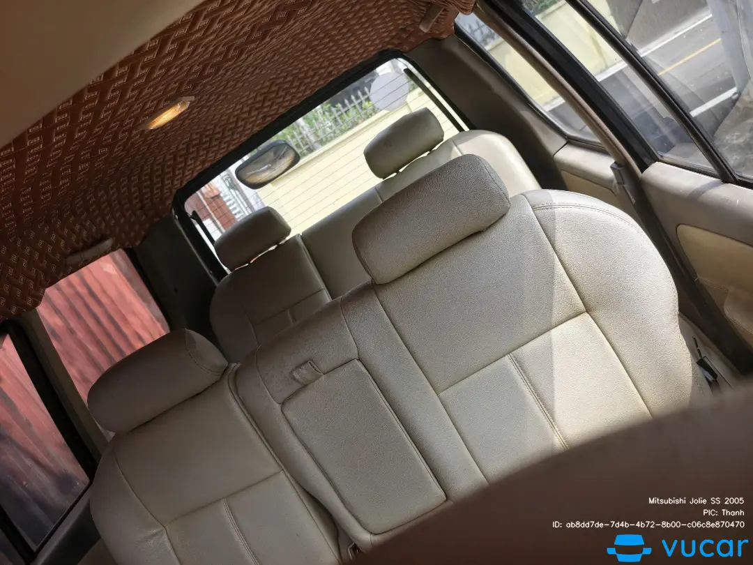 Mitsubishi Jolie SS 2005 - Nội thất 1