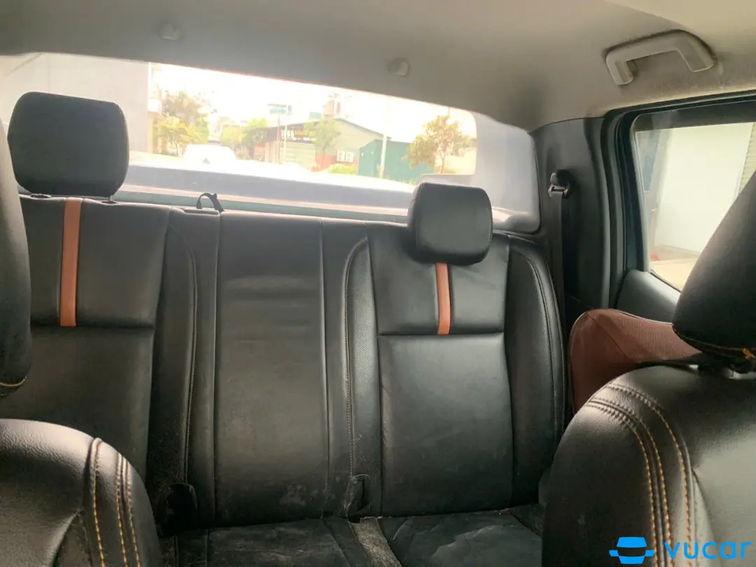 Ford Ranger XLS 2.2L 4x2 AT 2015 - Nội thất 3