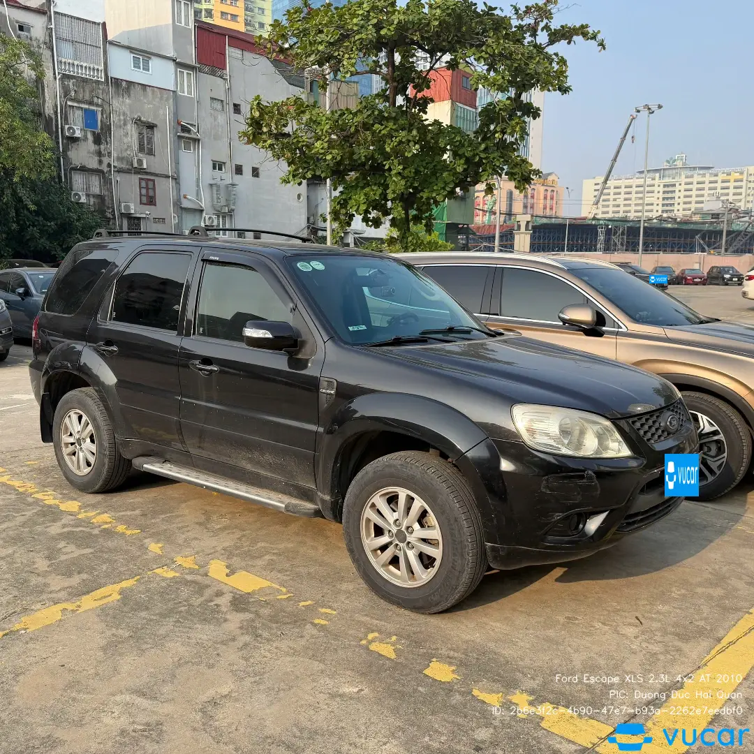 Ford Escape XLS 2.3L 4x2 AT 2010