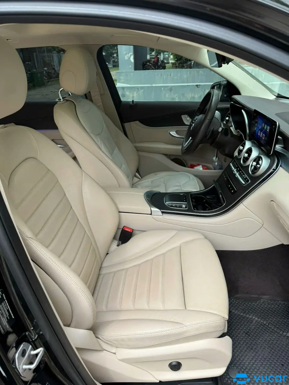 Mercedes GLC 2021 300 4Matic - Nội thất 2