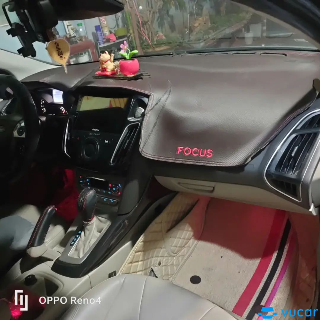 Ford Focus 2.0 2013 - Nội thất 2