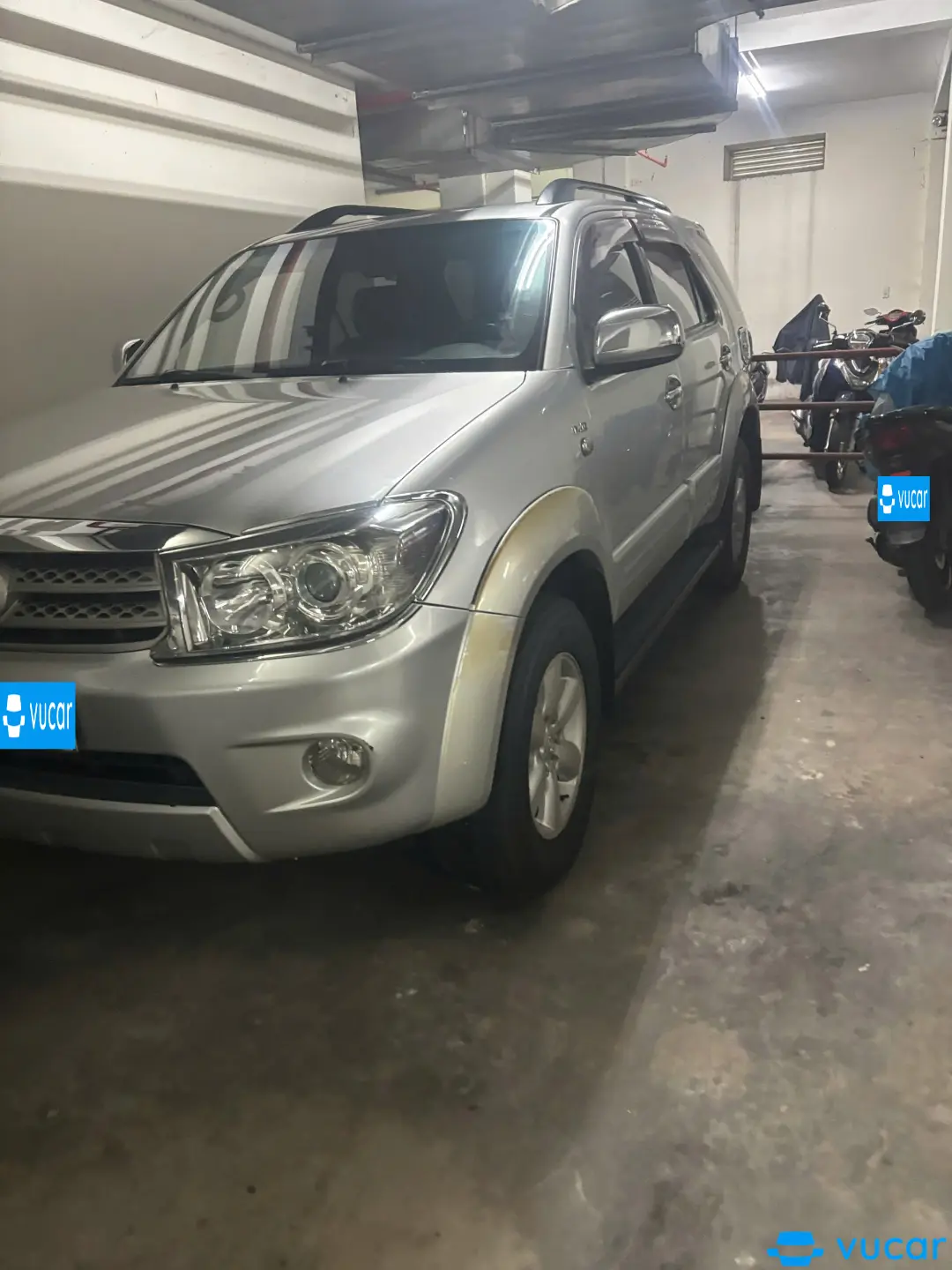 Ảnh xe Toyota Fortuner 2.5G 2010