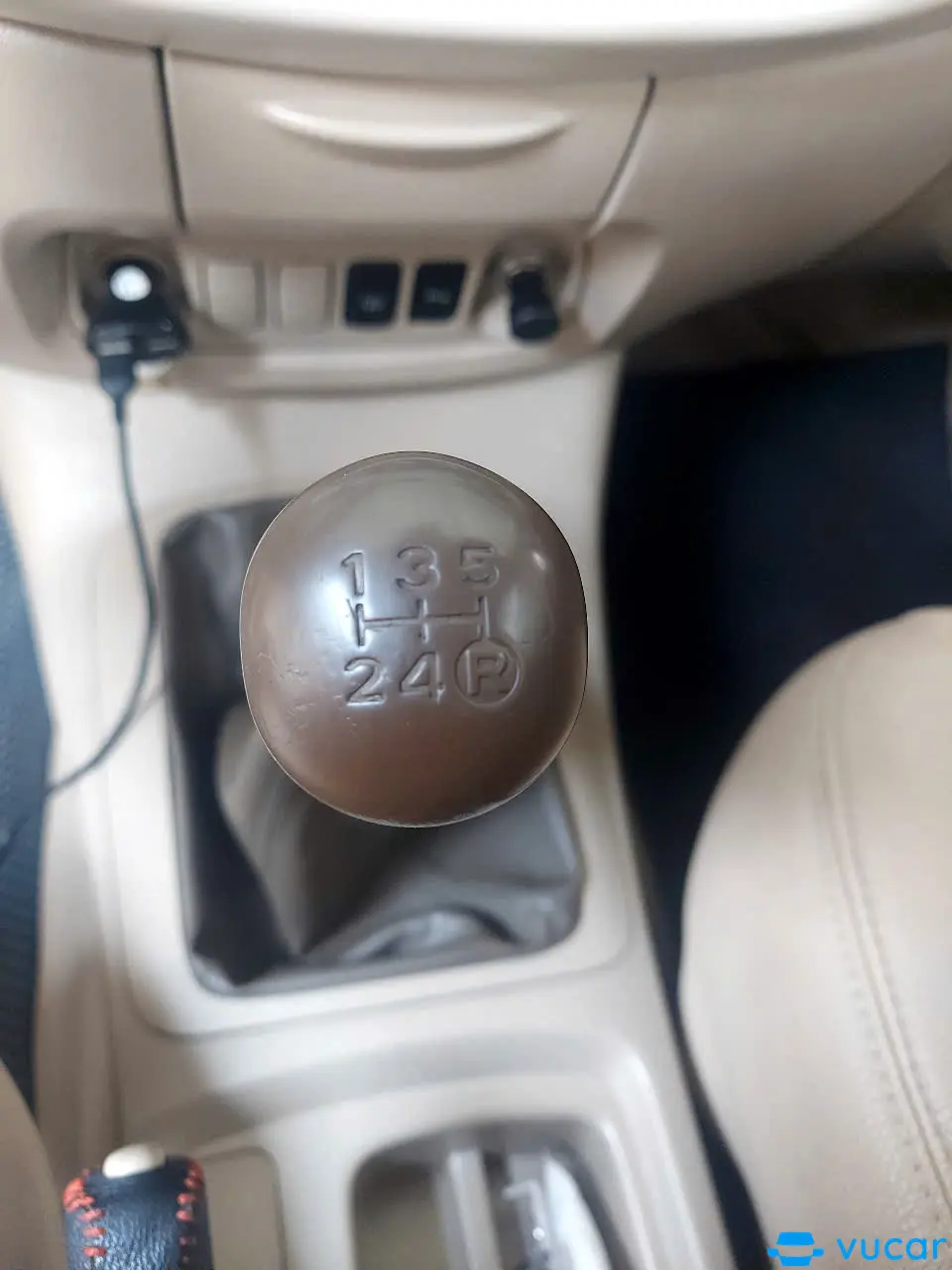 Toyota innova G2.0 MT 2007 - Nội thất 2