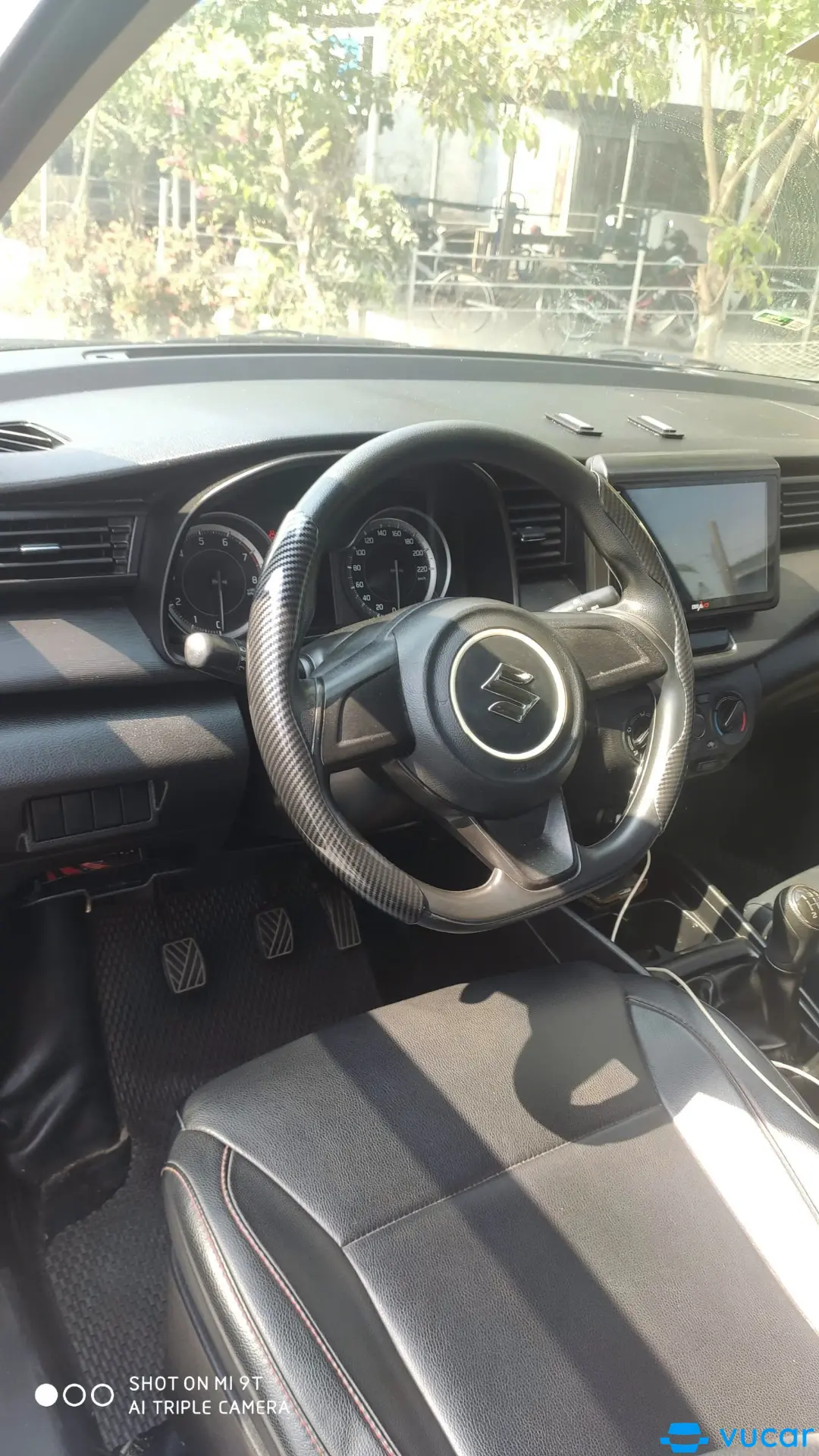 Suzuki Ertiga 1.5 MT 2021 - Nội thất 1