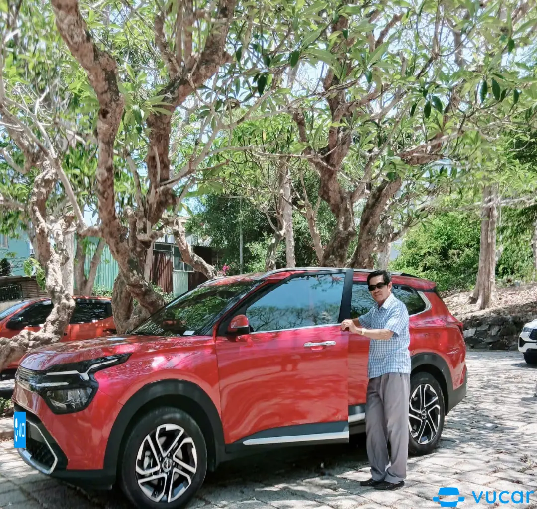 Kia Carens 1.5G Luxury 2023 - Ngoại thất 1