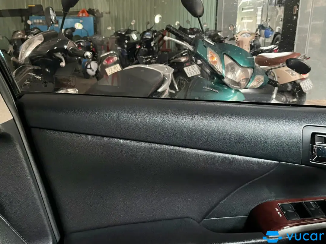Toyota Camry 2.5Q 2013 - Nội thất 4