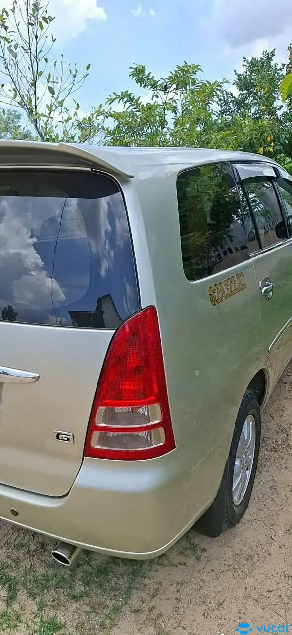 Toyota Innova 2.0 MT 2006 - Ngoại thất 6