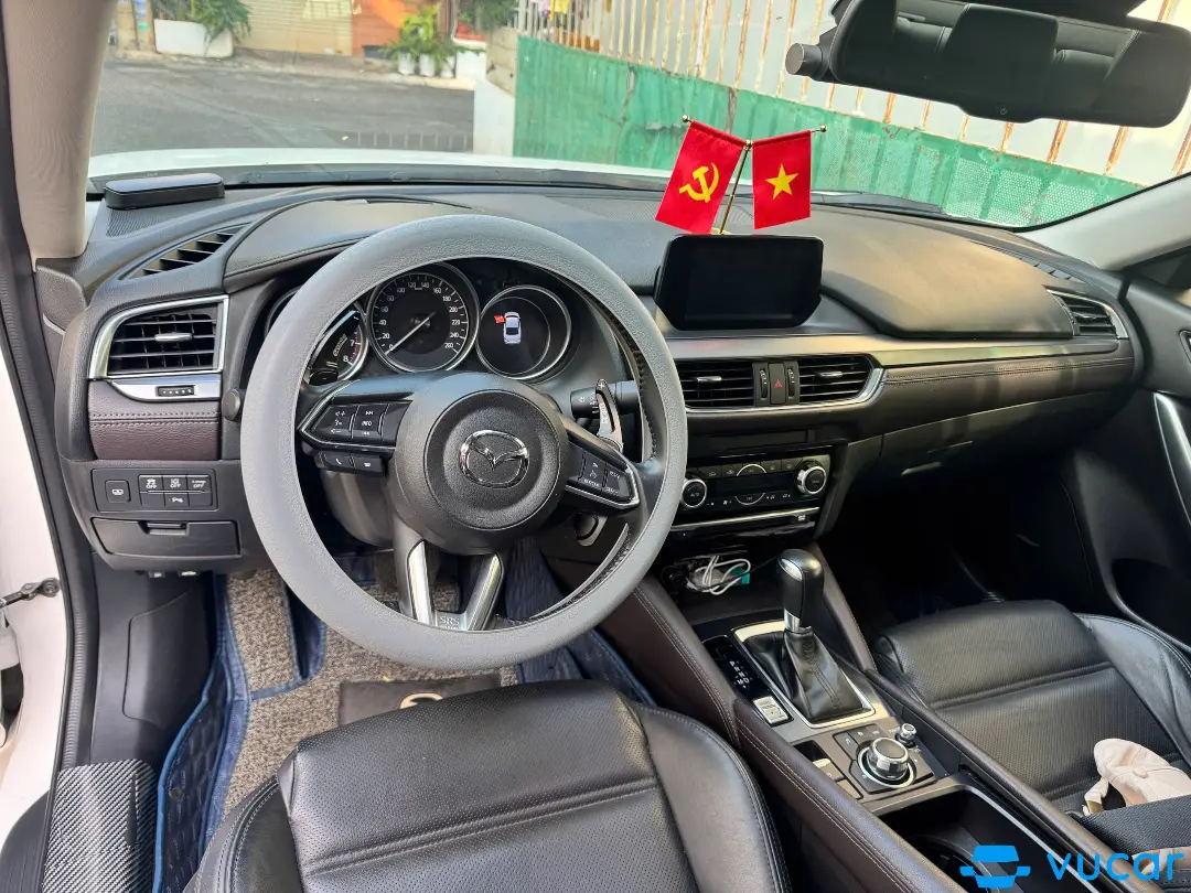 Mazda 6 2.0 Luxury 2020 - Nội thất 5
