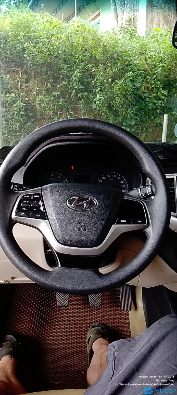 Hyundai Accent 1.4 MT 2018 - Nội thất 3
