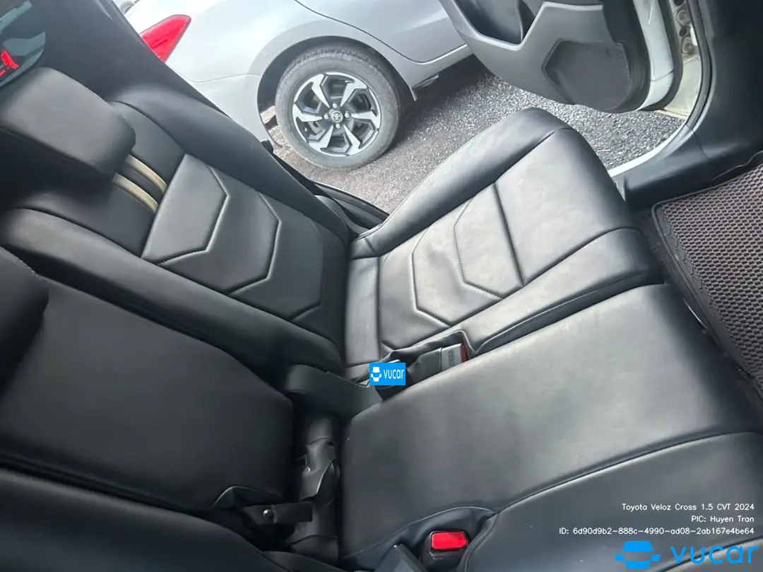 Toyota Veloz Cross 1.5 CVT 2024 - Nội thất 5