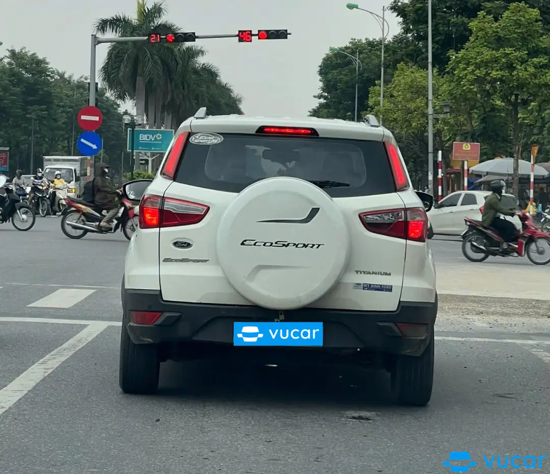 Ảnh xe Ford ecosport titanium AT 2015