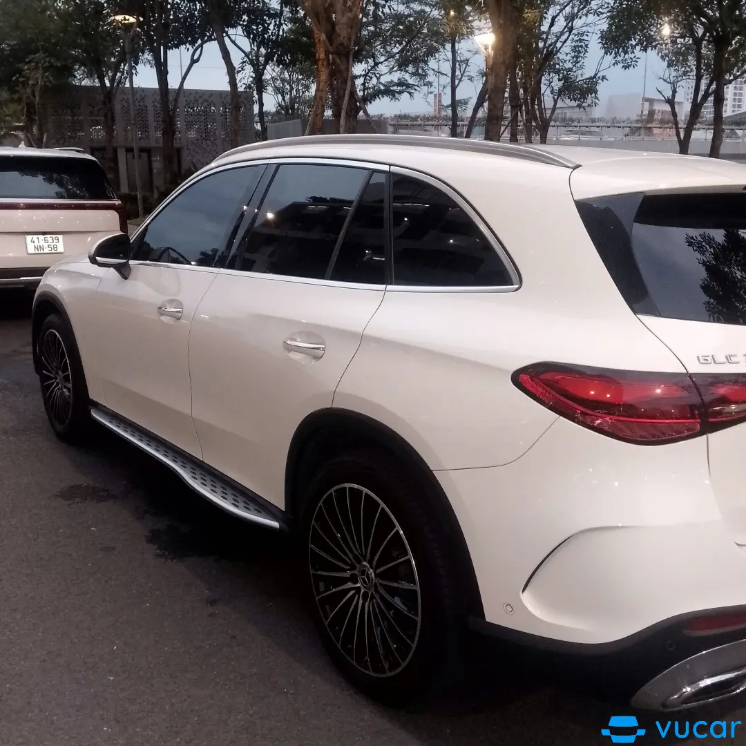 Mercedes Glc 300 4Matic 2023 - Ngoại thất 4