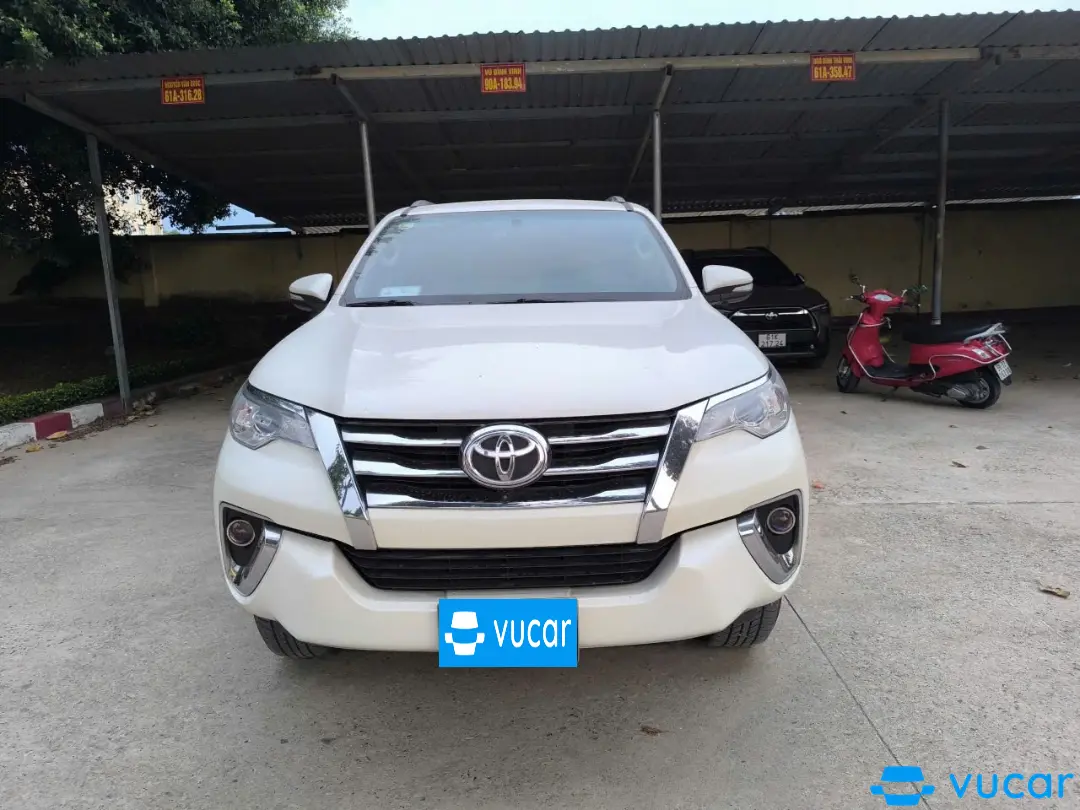Ảnh xe Toyota Fortuner 2.7V 4x2 AT 2017