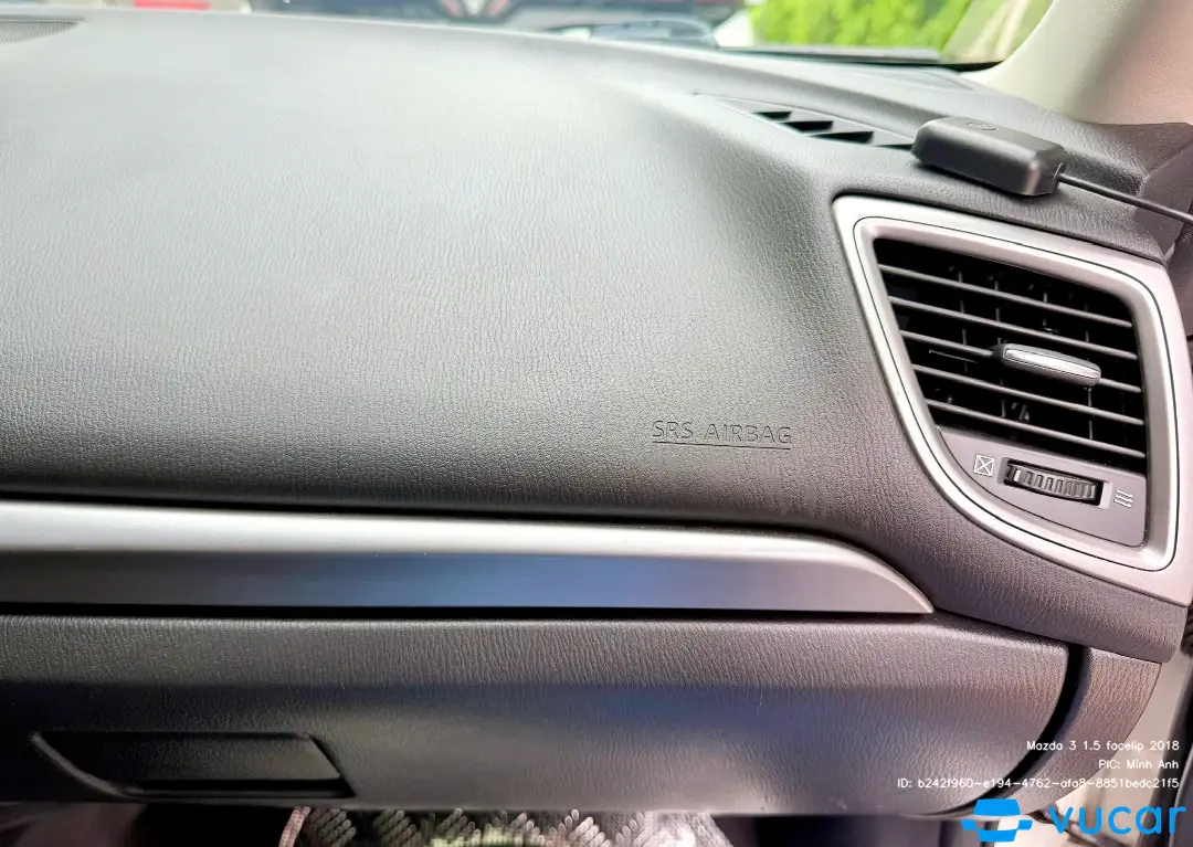 Mazda 3 1.5 facelip 2018 - Nội thất 11