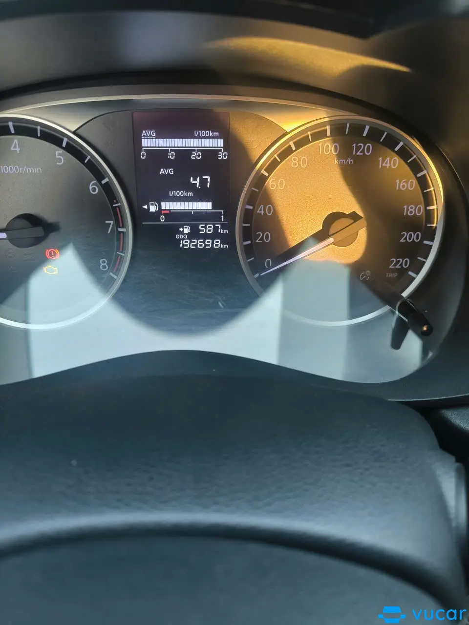 Nissan Almera 2021 số sàn màu bạc - Nội thất 4