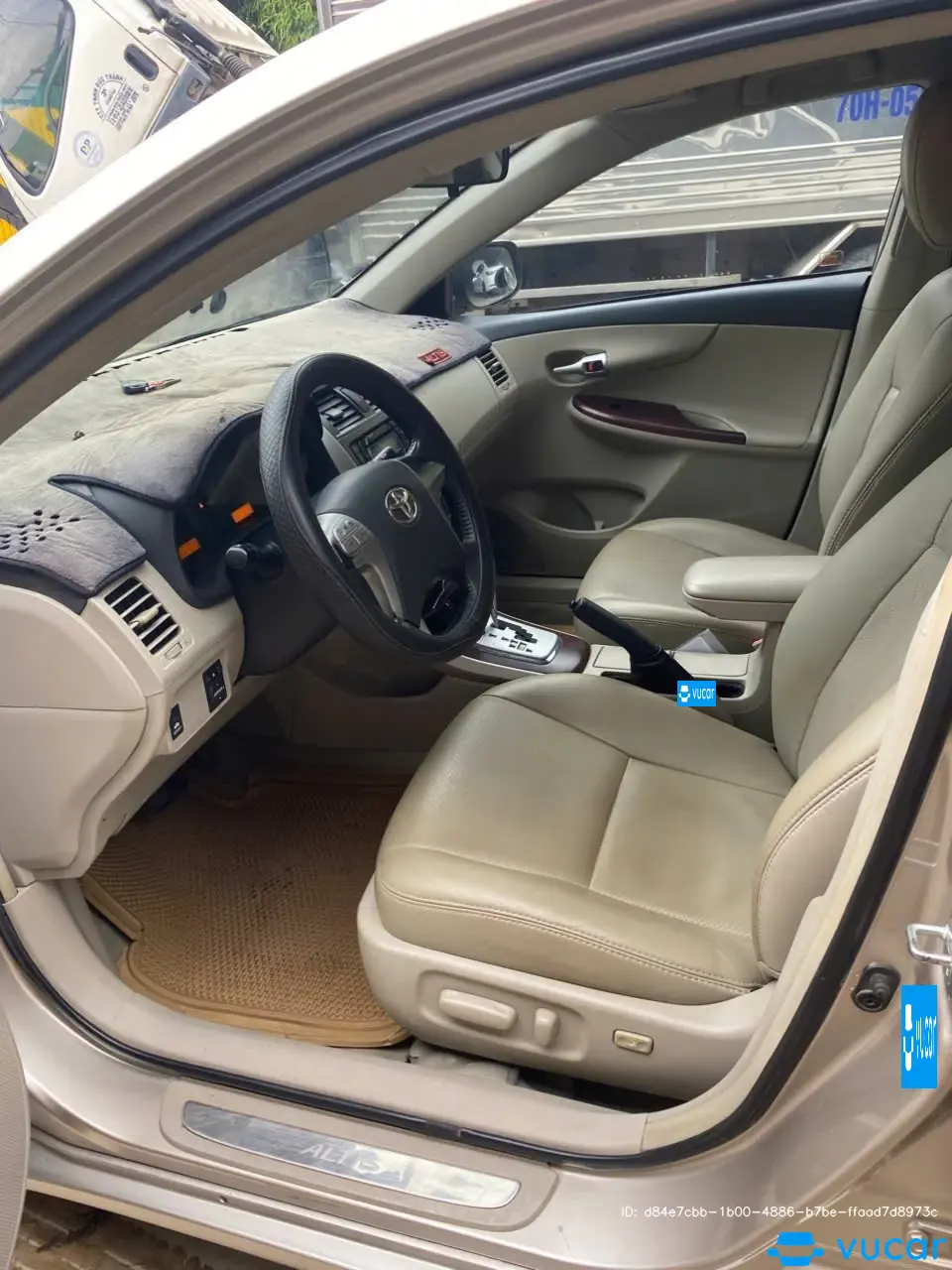 Toyota altis g1.8 at 2011 - Nội thất 2