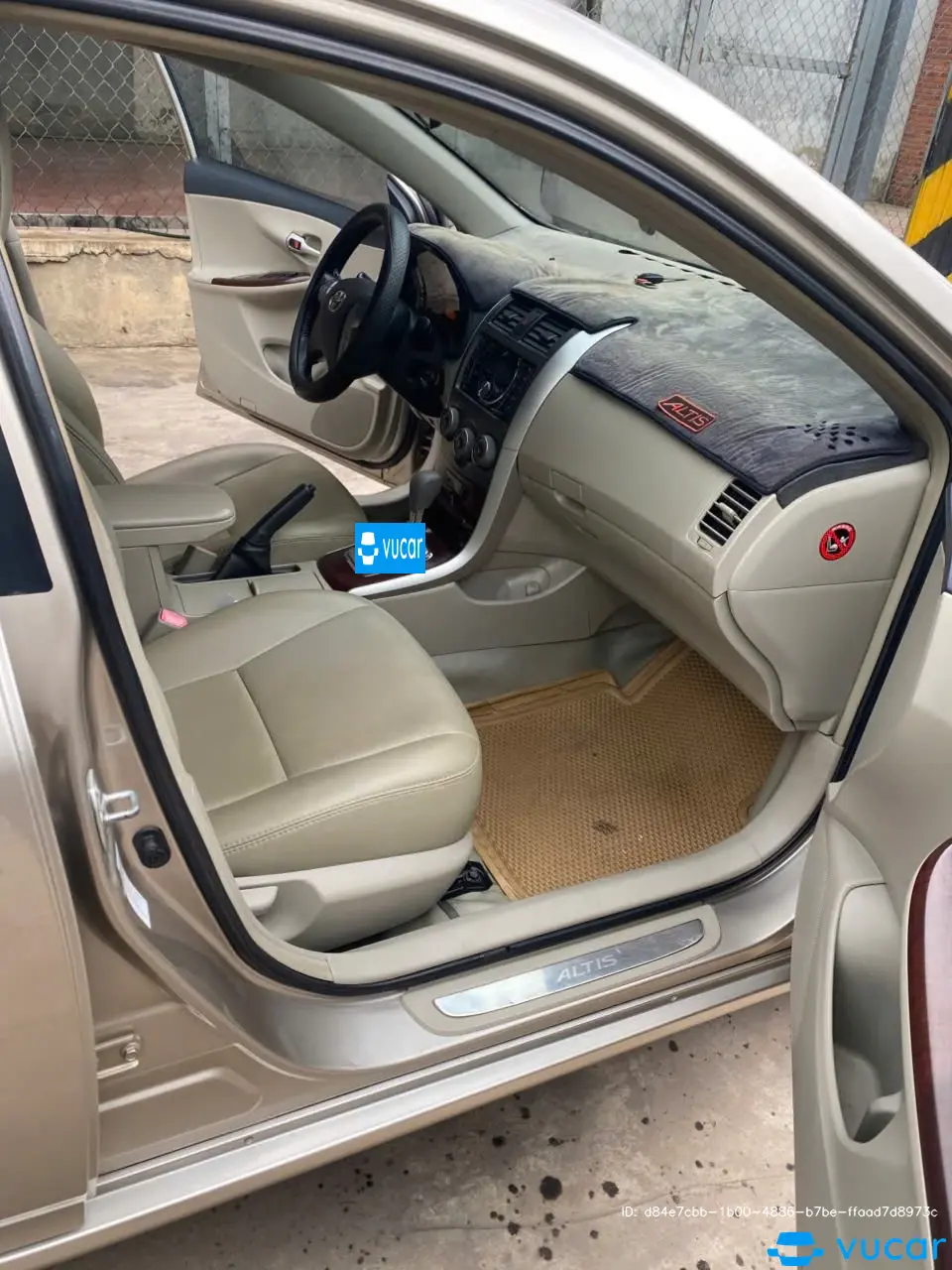 Toyota altis g1.8 at 2011 - Nội thất 3