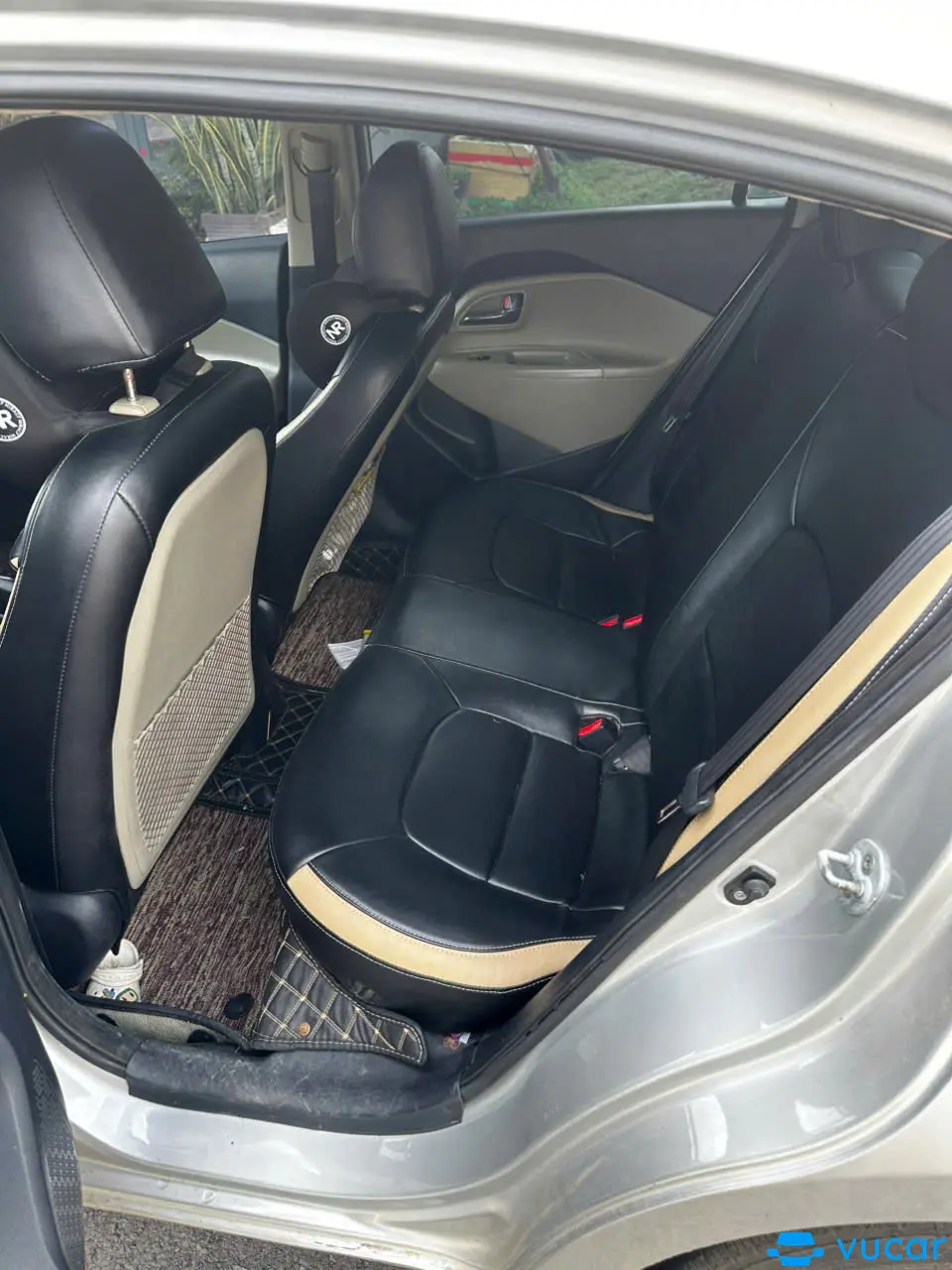Kia Rio MT 2015 - Nội thất 2