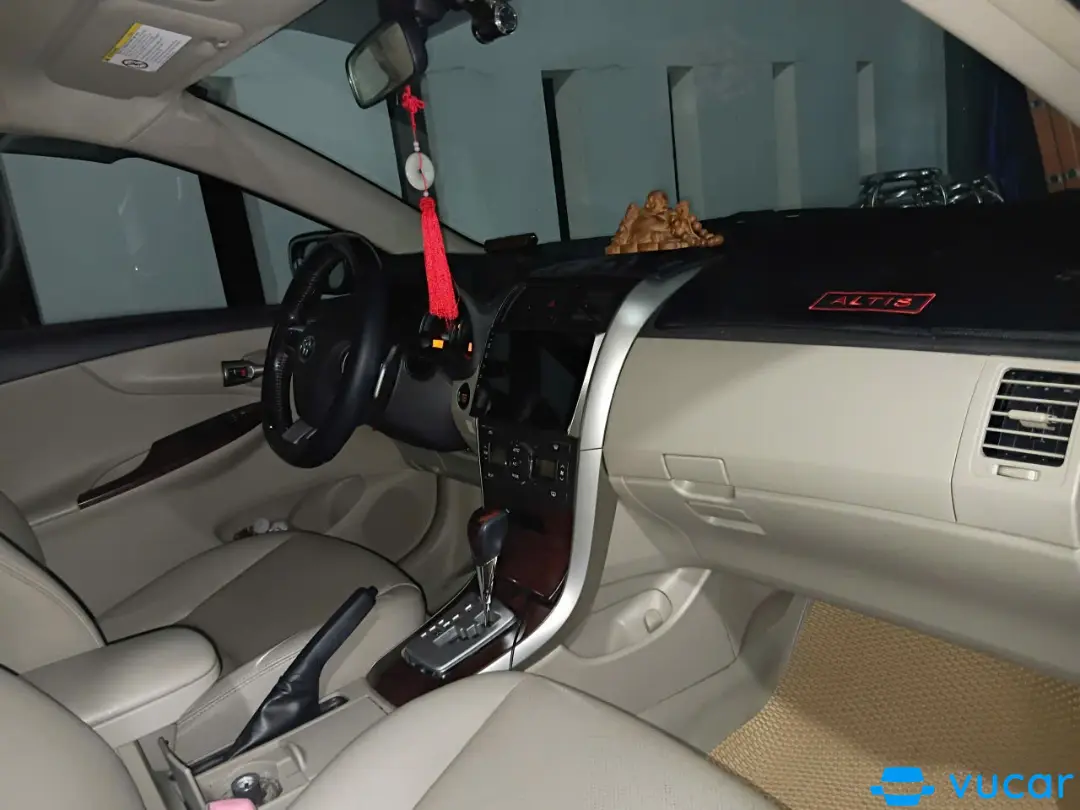 Toyota Altis 2.0V 2013 - Nội thất 3