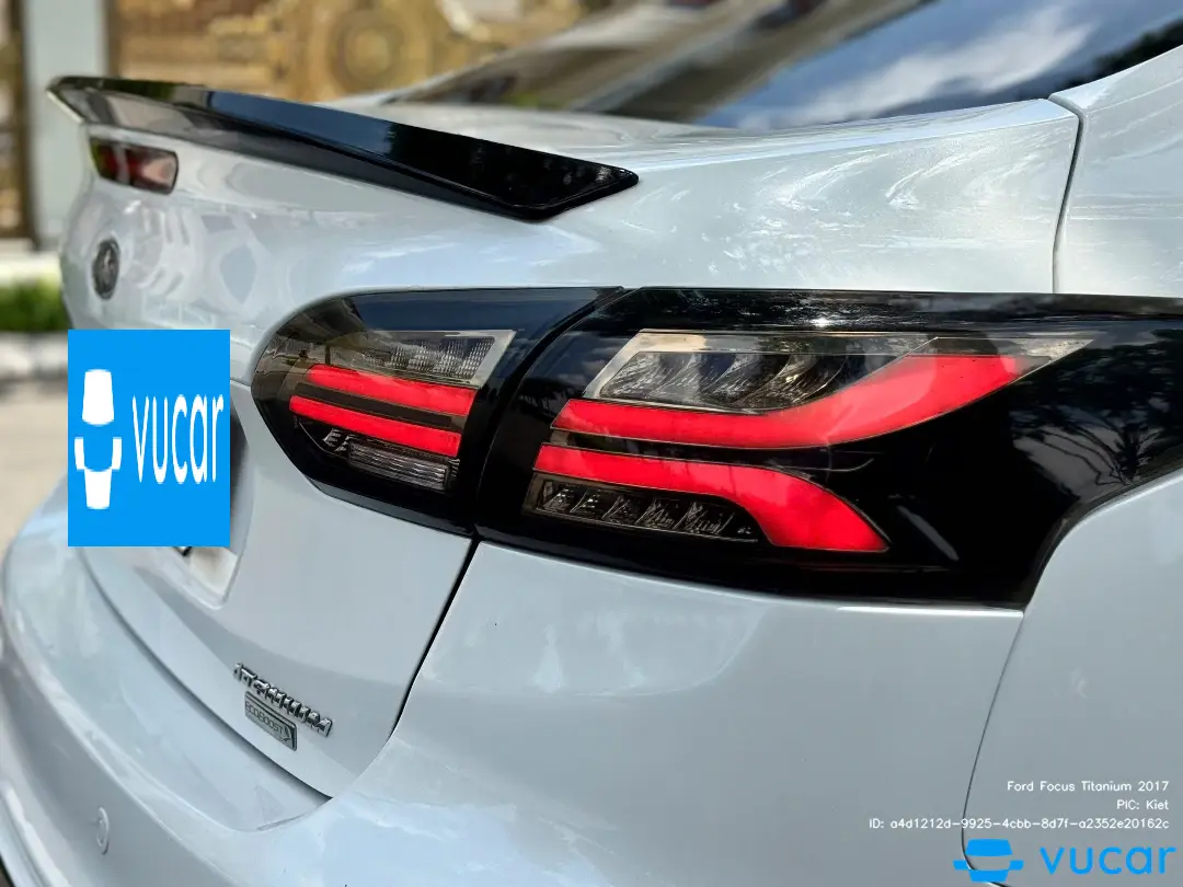 Ford Focus Titanium 2017 - Ngoại thất 28