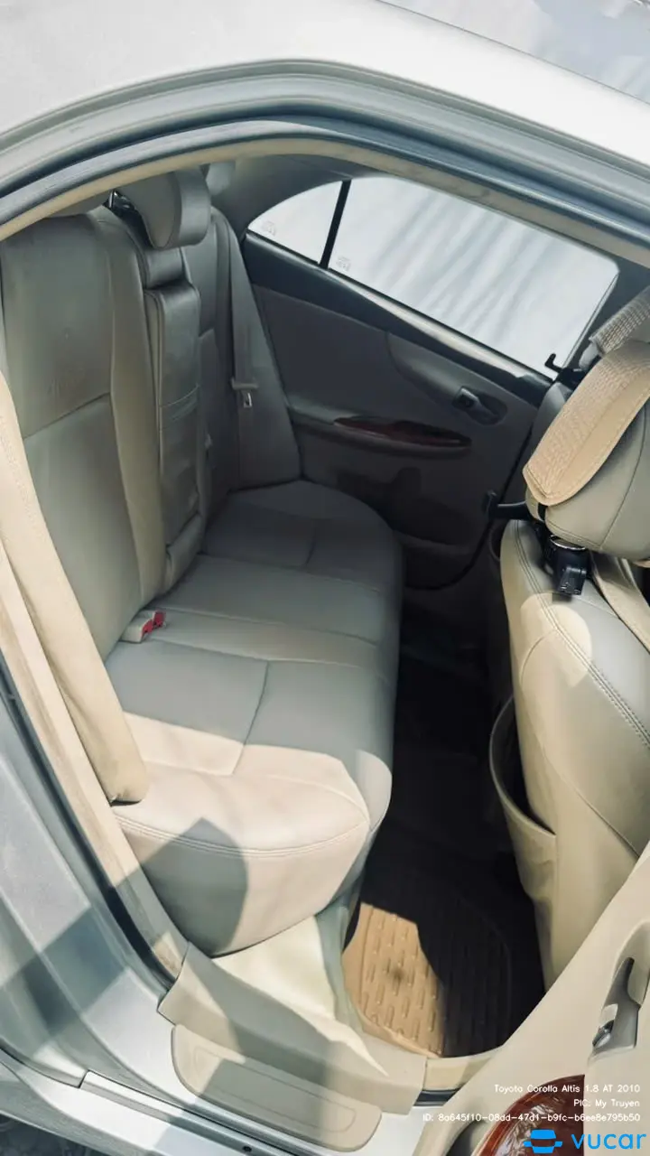 Toyota Corolla Altis 1.8 AT 2010 - Nội thất 6