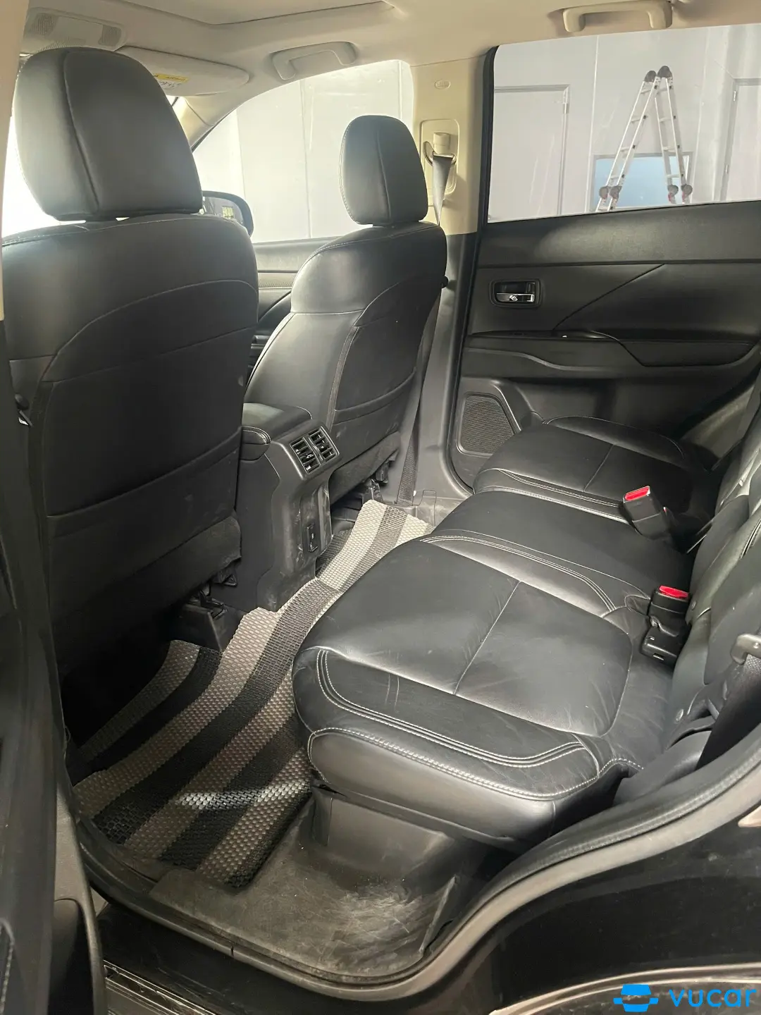 Mitsubishi Outlander 2.0 CVT 2020 - Nội thất 2