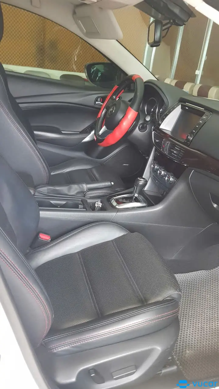 Mazda 6 Premium 2.5 AT 2016 - Nội thất 5