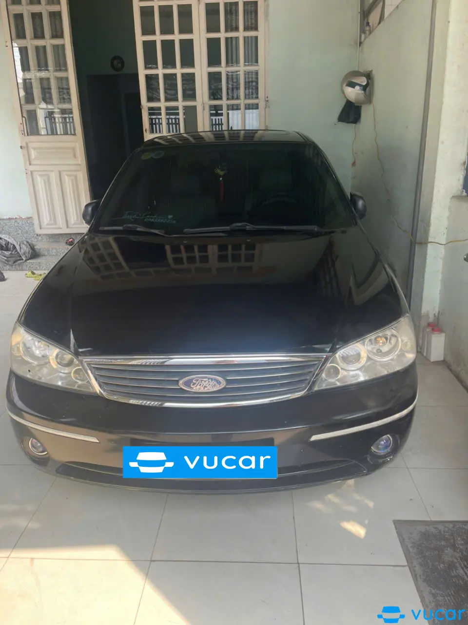 Ảnh xe Ford laze 2005
