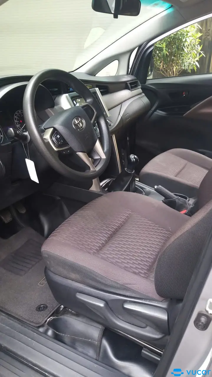 Ảnh xe Toyota Innova E 2.0 MT 2022 - ảnh 6