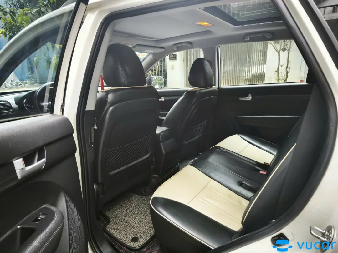 Kia Sorento GAT 2.4L 2WD 2011 - Nội thất 6