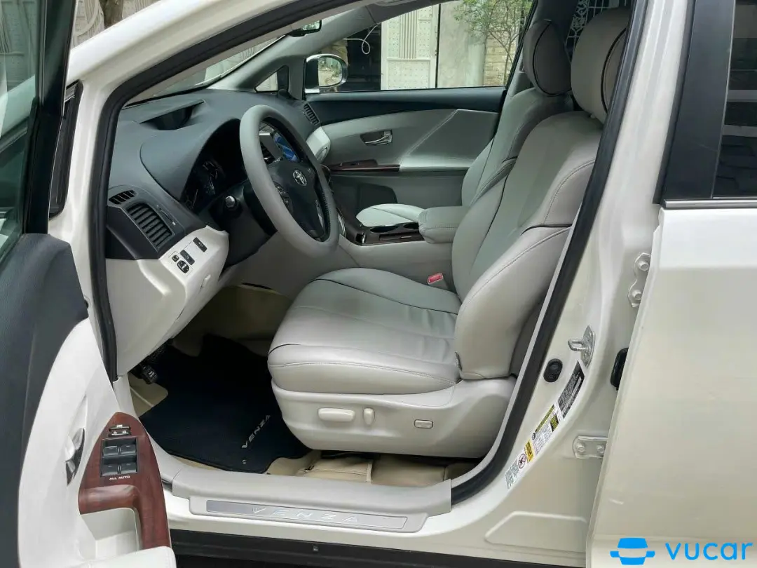 Toyota Venza 2009 3.5 - Nội thất 15