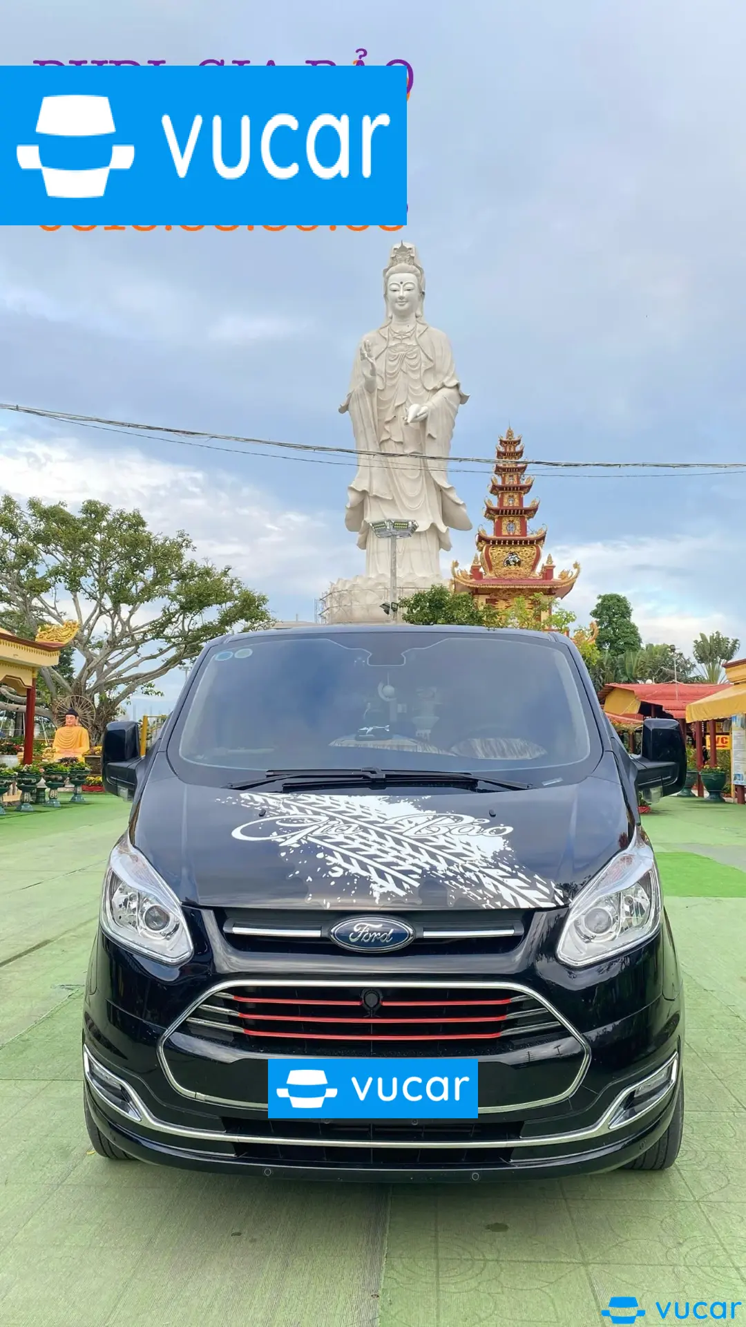 Ảnh xe Ford Tourneo Limousine 2019