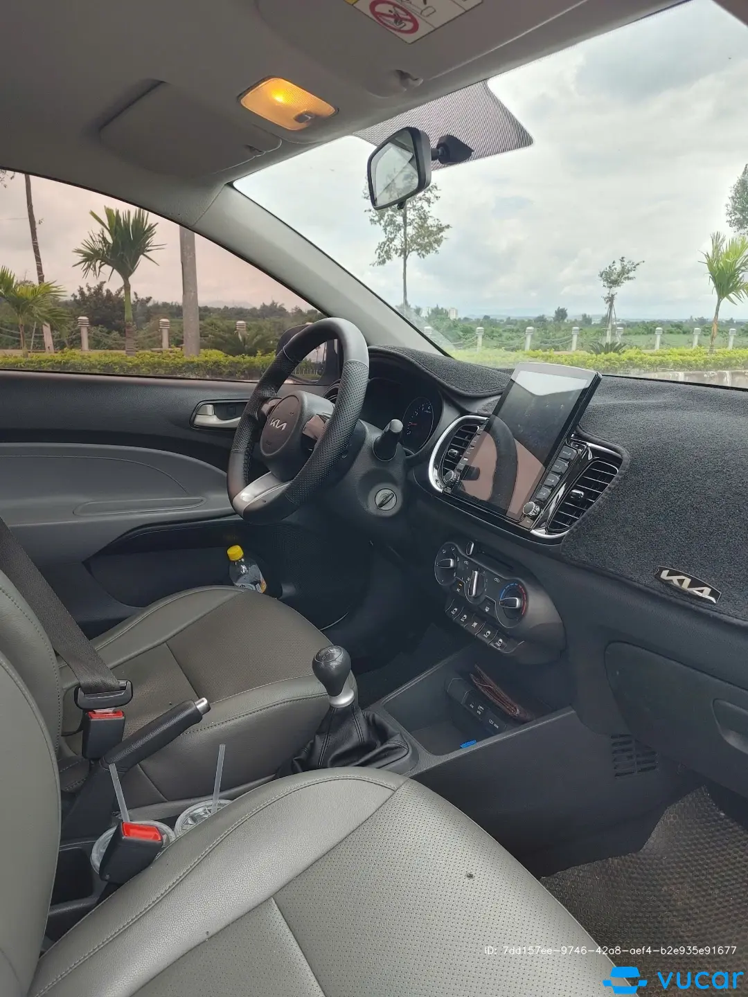 Kia Soluto 1.4 MT 2022 - Nội thất 3